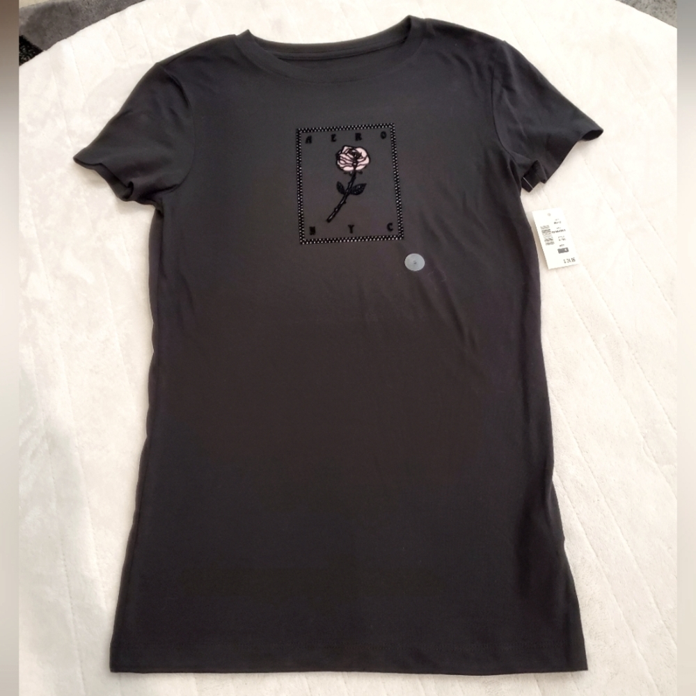 Aeropostale Women's Classic Crew Short Sleeve Tee Velvet Rose Black Size S  NWT
